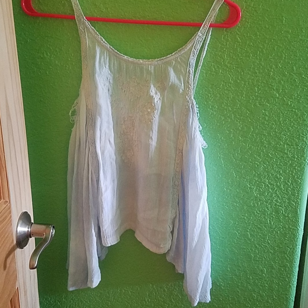 What and blue billabong flowy tank top